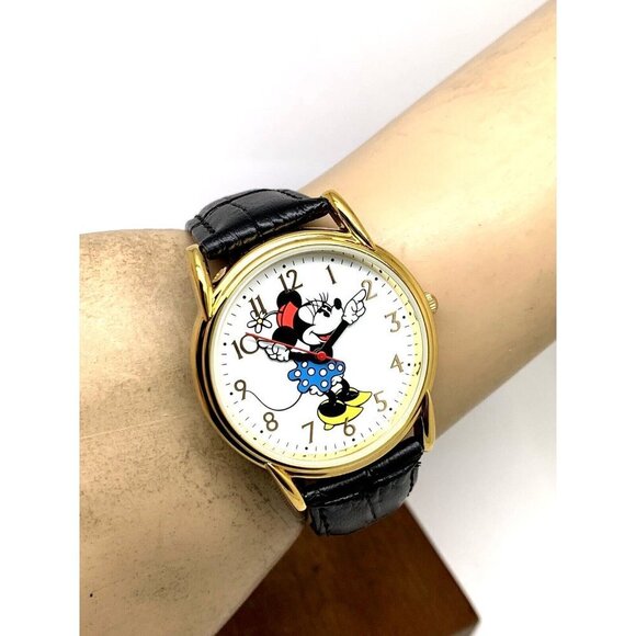 Disney Women's Watch Minnie Mouse WDS000410 Quartz Gold 35mm Black Leather Strap - Picture 10 of 13